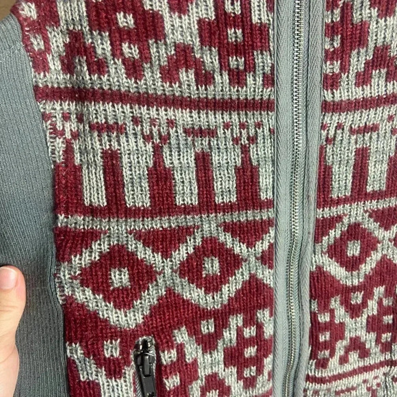Ruff Hewn Women's Size Medium Fair Isle Knit Vest Burgandy Grey Full Zip - Picture 6 of 6